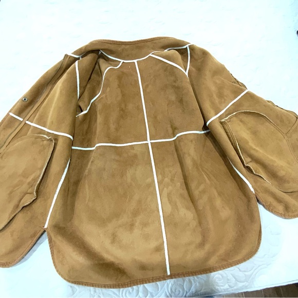 Cozy Sherpa Coat - Picture 7 of 9